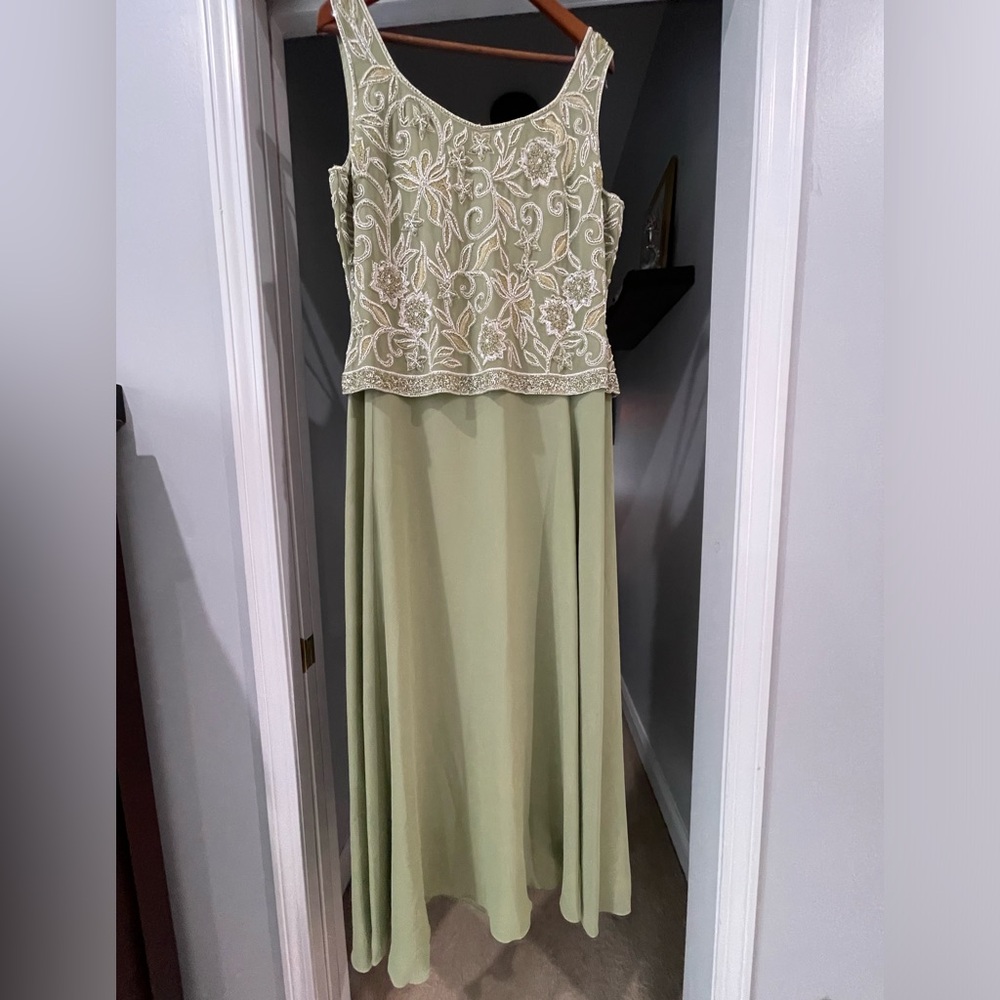 JKara Sage Green Long Sequin Top Formal Sleeveless Dress Plus Size 16
